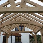 oak-timber-roof-trusses